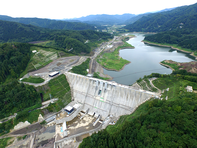 津軽ダム本体建設工事