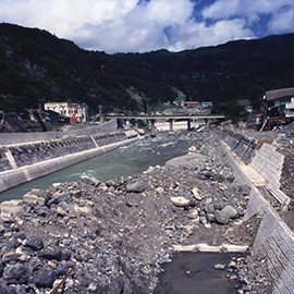 Phục hồi thảm họa suối nước nóng Himekawa
